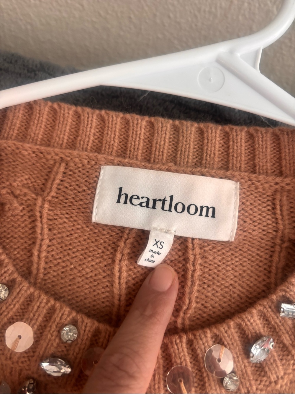 Gorgeous Heartloom soft pink Sequin & Bead Cable-Knit Crewneck Sweater - new! - Picture 4 of 4